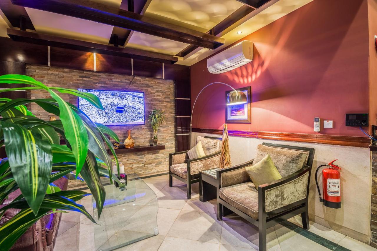 อัลมูฮัยด์ อัลมาลาซ - อัลกาไมอาห์ Aparthotel ริยาดห์ ภายนอก รูปภาพ